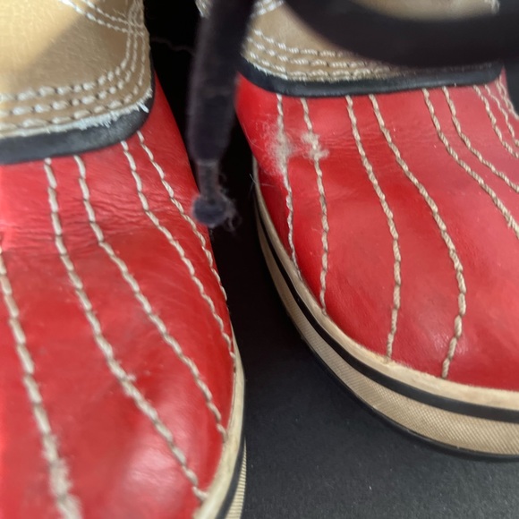 Sorel Winter Boots - Picture 2 of 12